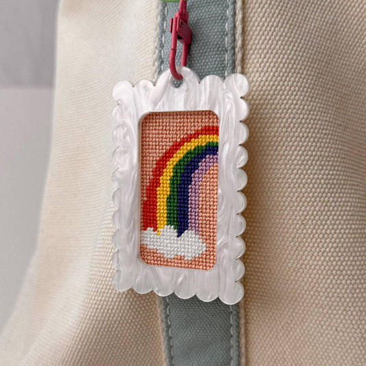 Bag Tag: Small Scallop Rectangle: Pearl White
