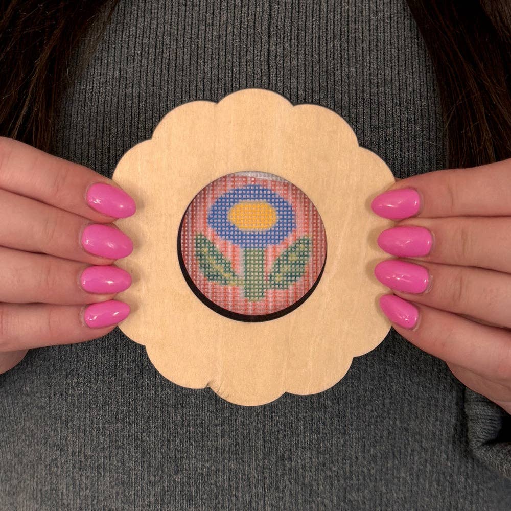 Scallop Round Mini Needlepoint Stretcher Frame