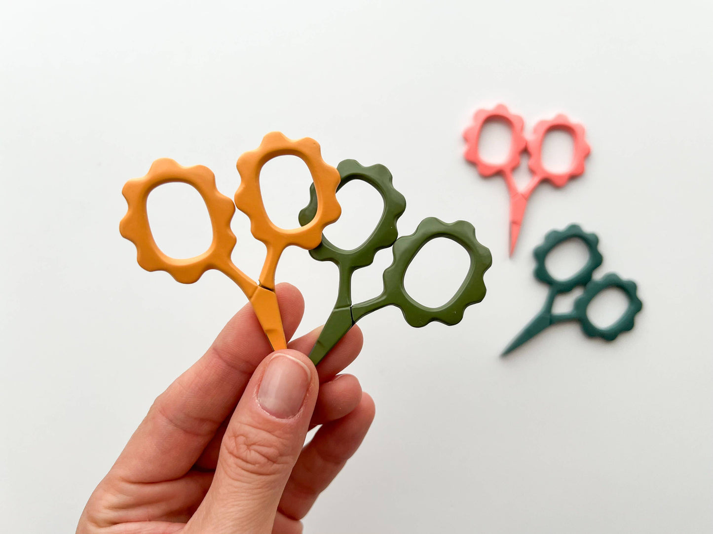 Small Flower scissors, tiny embroidery scissors: Moss